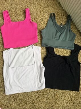 Lot of 4 women’s tops.